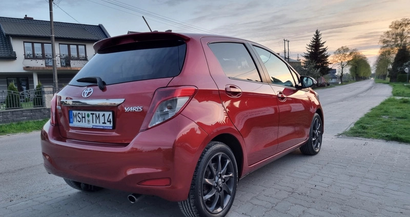 Toyota Yaris cena 30900 przebieg: 148000, rok produkcji 2011 z Sławno małe 466